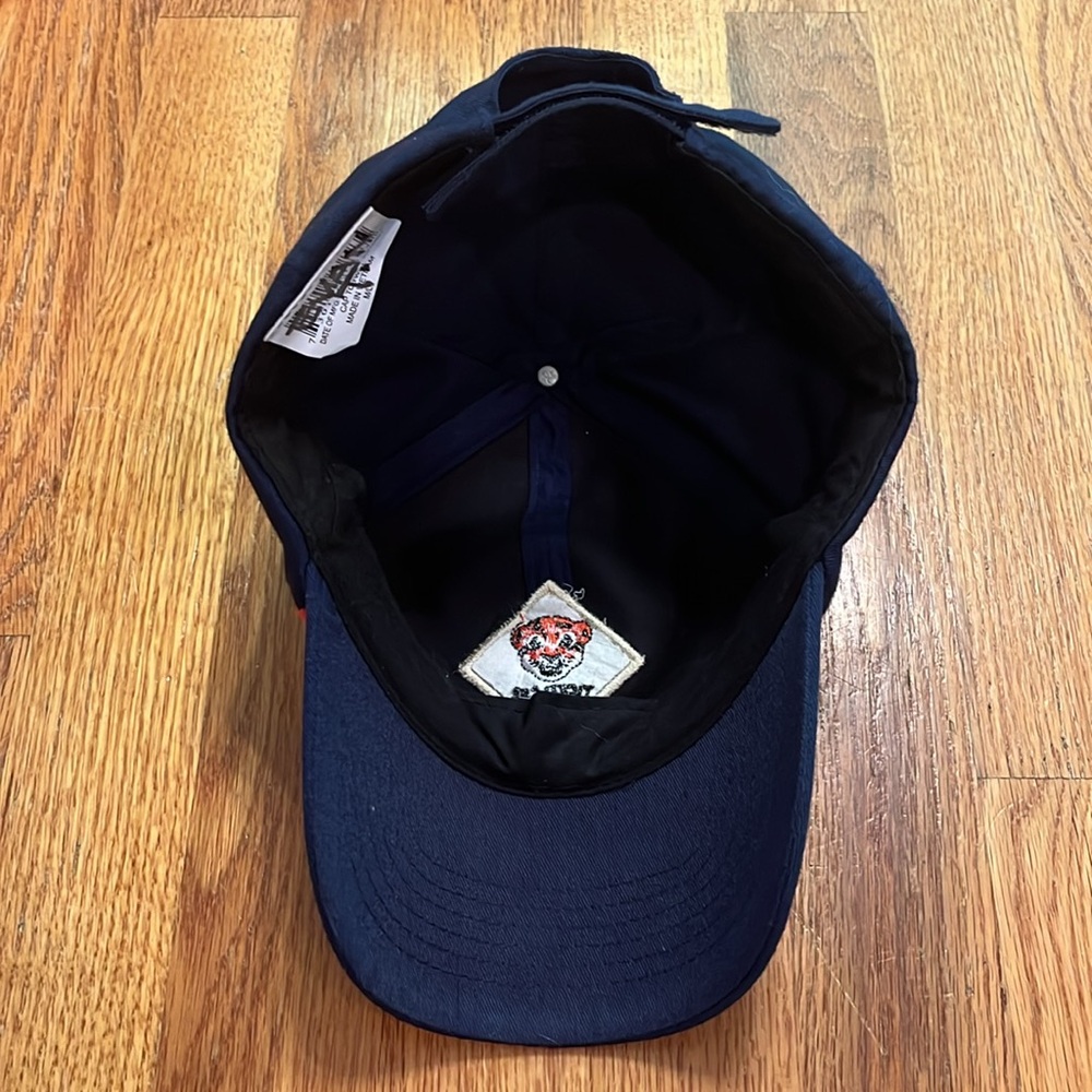 Tiger Cub Cap - Picture 3 of 4